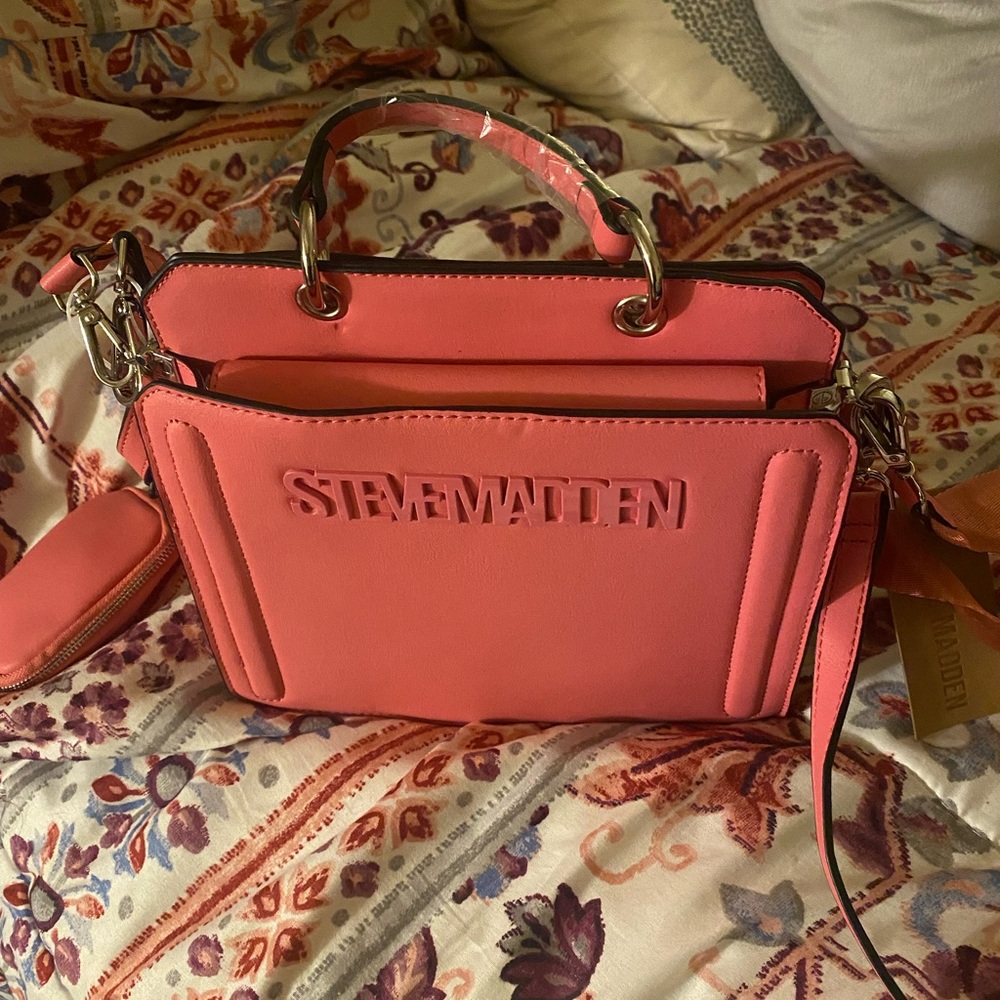 Steve Madden Tik Tok cross body bag